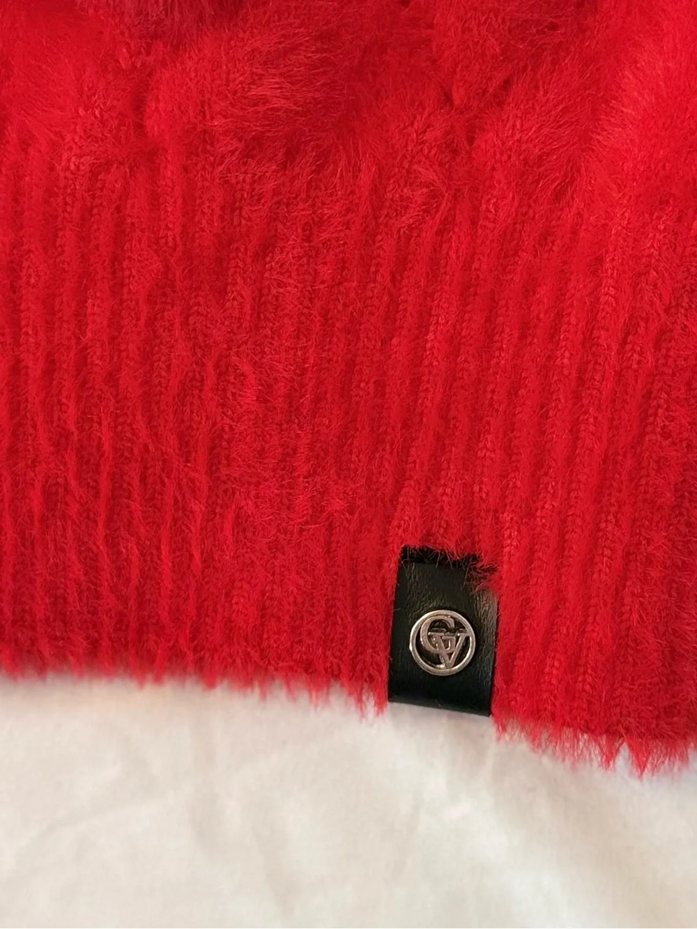 George V Paris Red Crewneck Fuzzy Sweater with Black Logo Men’s XL (MM24)